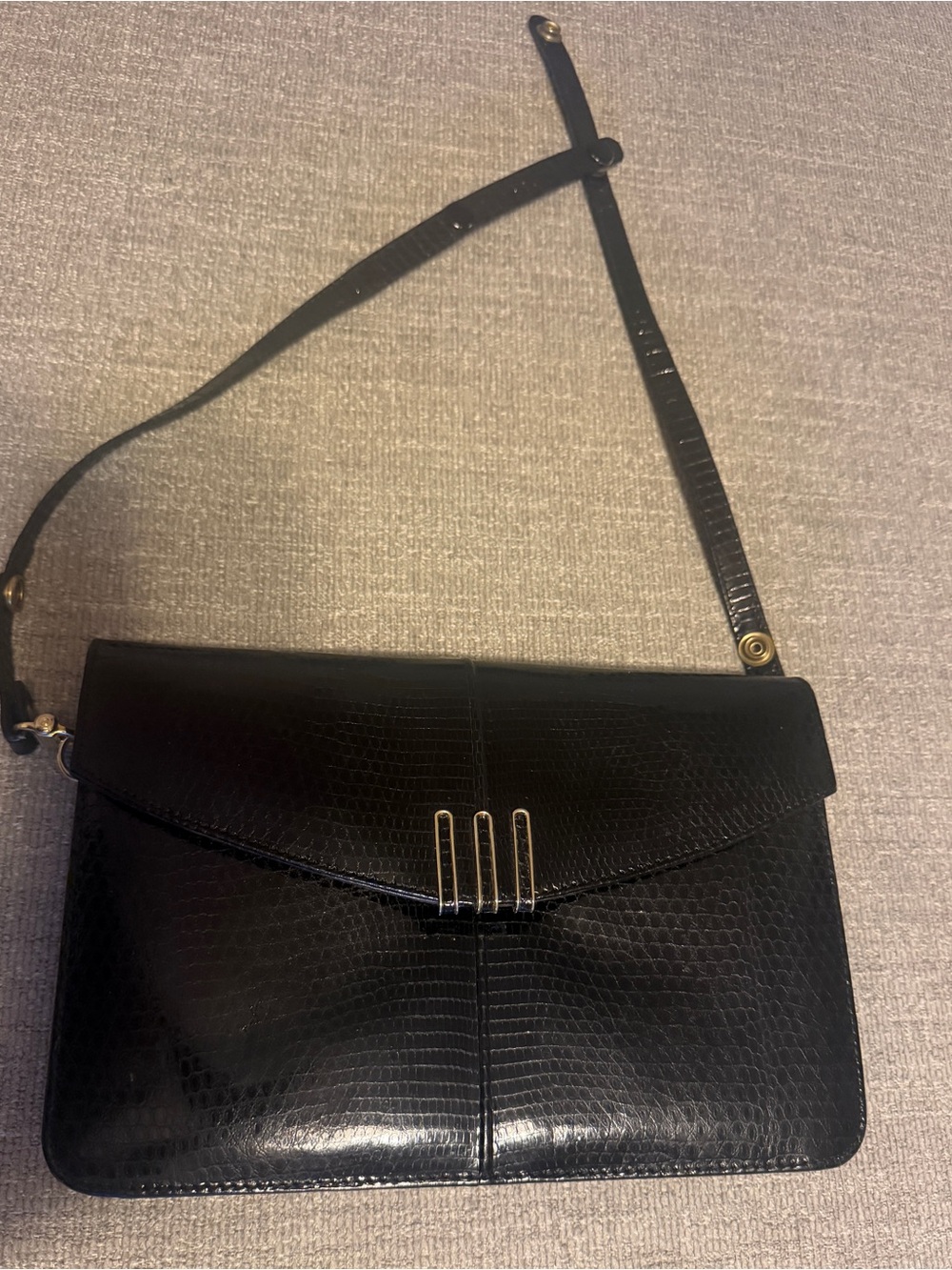 vintage Sanes black reptile-embossed leather bag